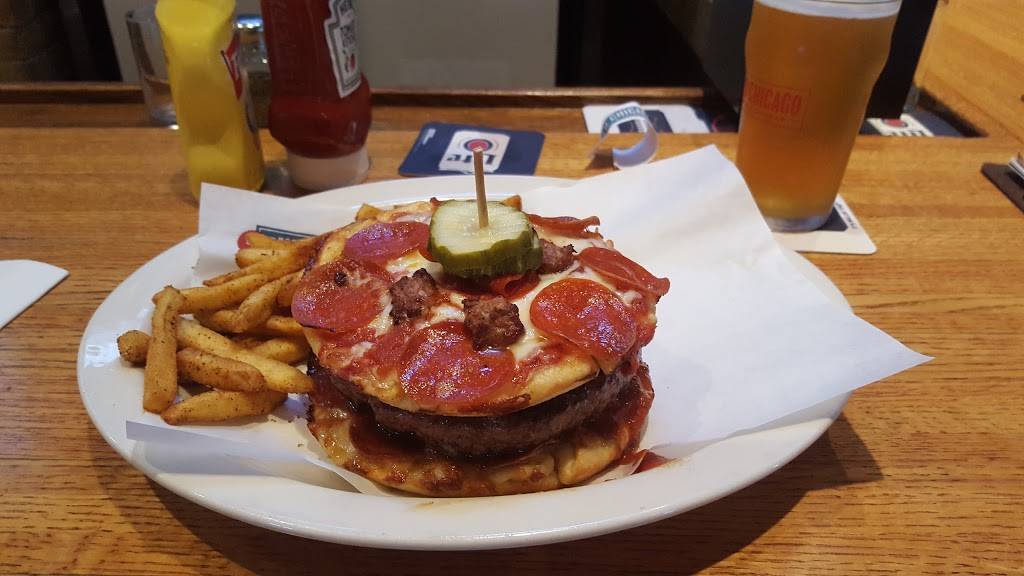 Old Chicago | restaurant | 11969 S Strang Line Rd, Olathe, KS 66062, USA | 9137649850 OR +1 913-764-9850