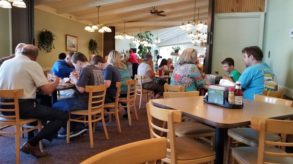 B C Steak & BBQ | restaurant | 829 Radford Blvd, Dillon, SC 29536, USA | 8437745818 OR +1 843-774-5818