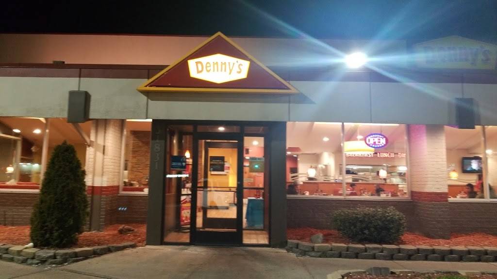 Dennys | restaurant | 31831 Gratiot Ave, Roseville, MI 48066, USA | 5862944250 OR +1 586-294-4250