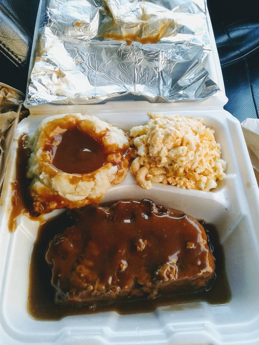 Me & My Girls Soul Food | restaurant | 11831 Seven Mile E, Detroit, MI 48205, USA | 3133728820 OR +1 313-372-8820