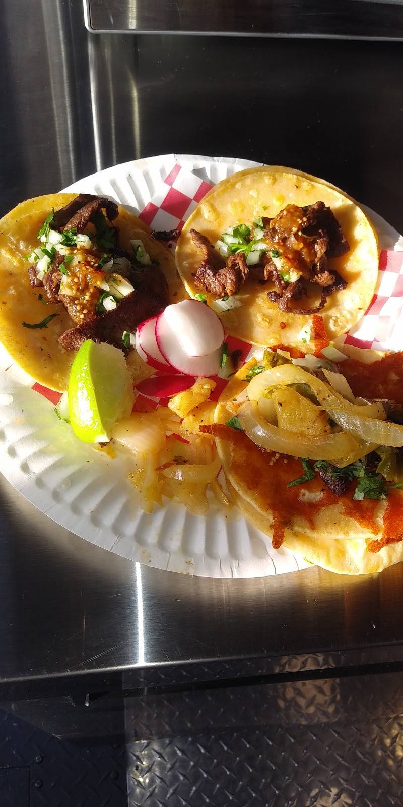 Cocina Los Girasoles | restaurant | 6006 E Burnside St, Portland, OR 97215, USA | 5034065842 OR +1 503-406-5842