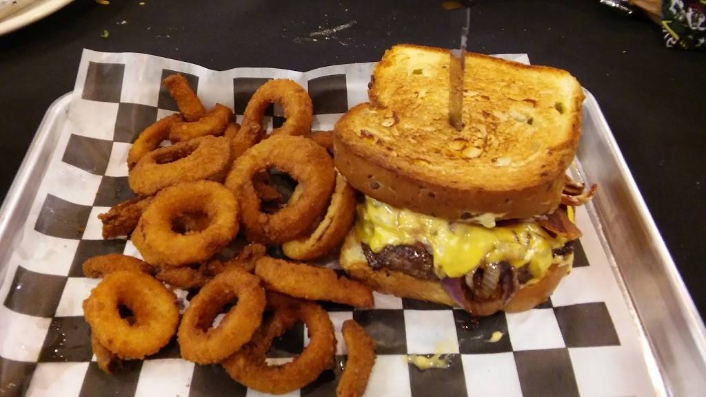 Charlies Bar-B-Que | restaurant | 4803 Bissonnet St, Bellaire, TX 77401, USA | 7136647964 OR +1 713-664-7964