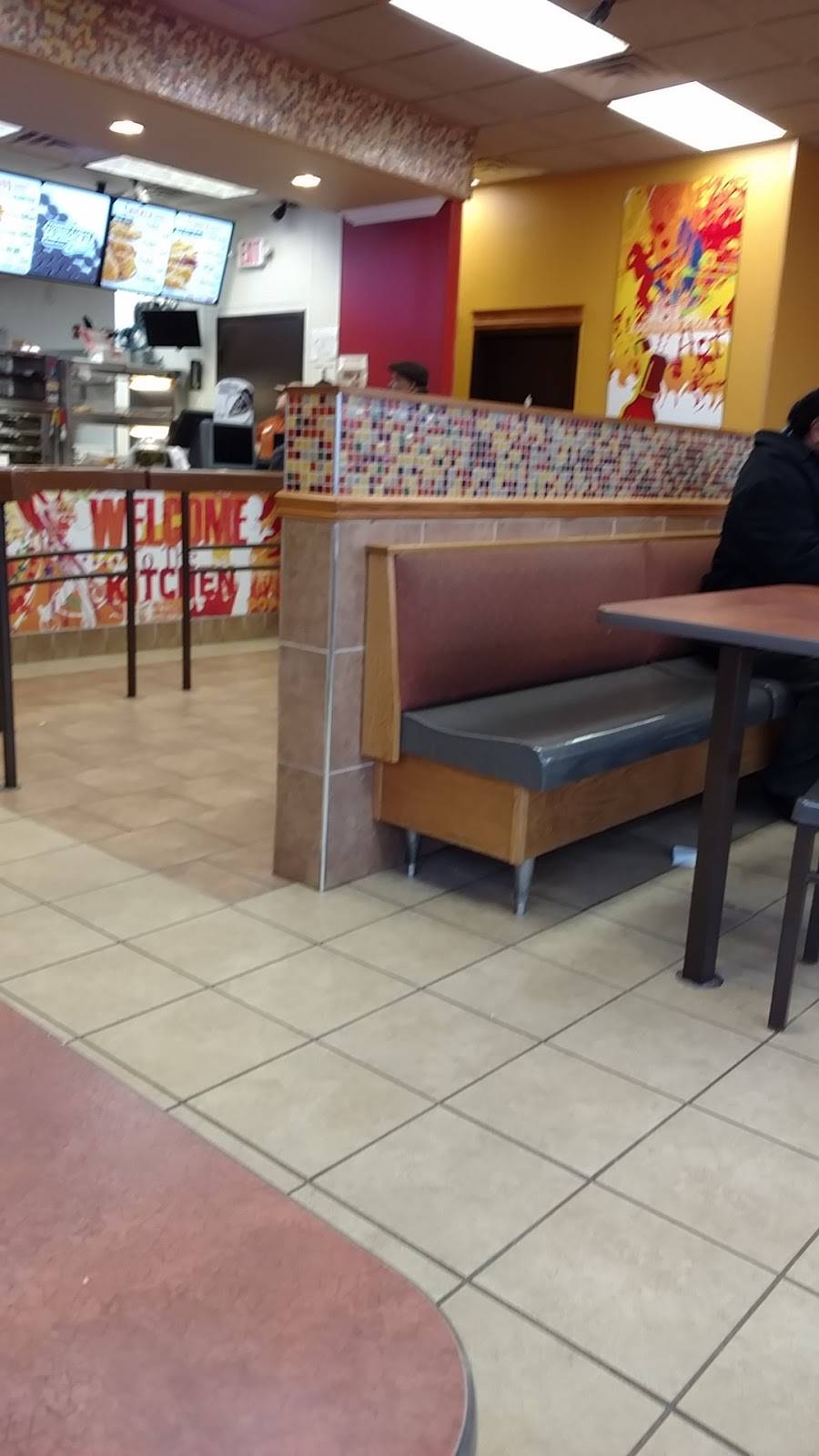 Popeyes Louisiana Kitchen | restaurant | 665 Boston Rd, Springfield, MA 01119, USA | 4137821000 OR +1 413-782-1000