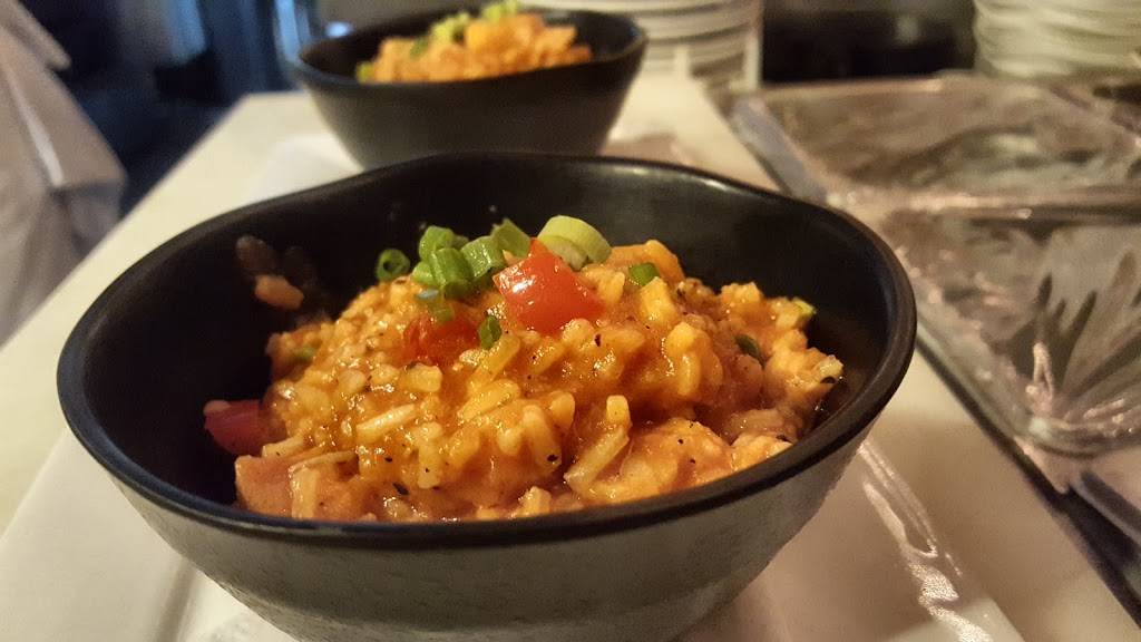 Metropolis | restaurant | 520 Old Stoney Rd #2221, Corolla, NC 27927, USA | 2524536167 OR +1 252-453-6167