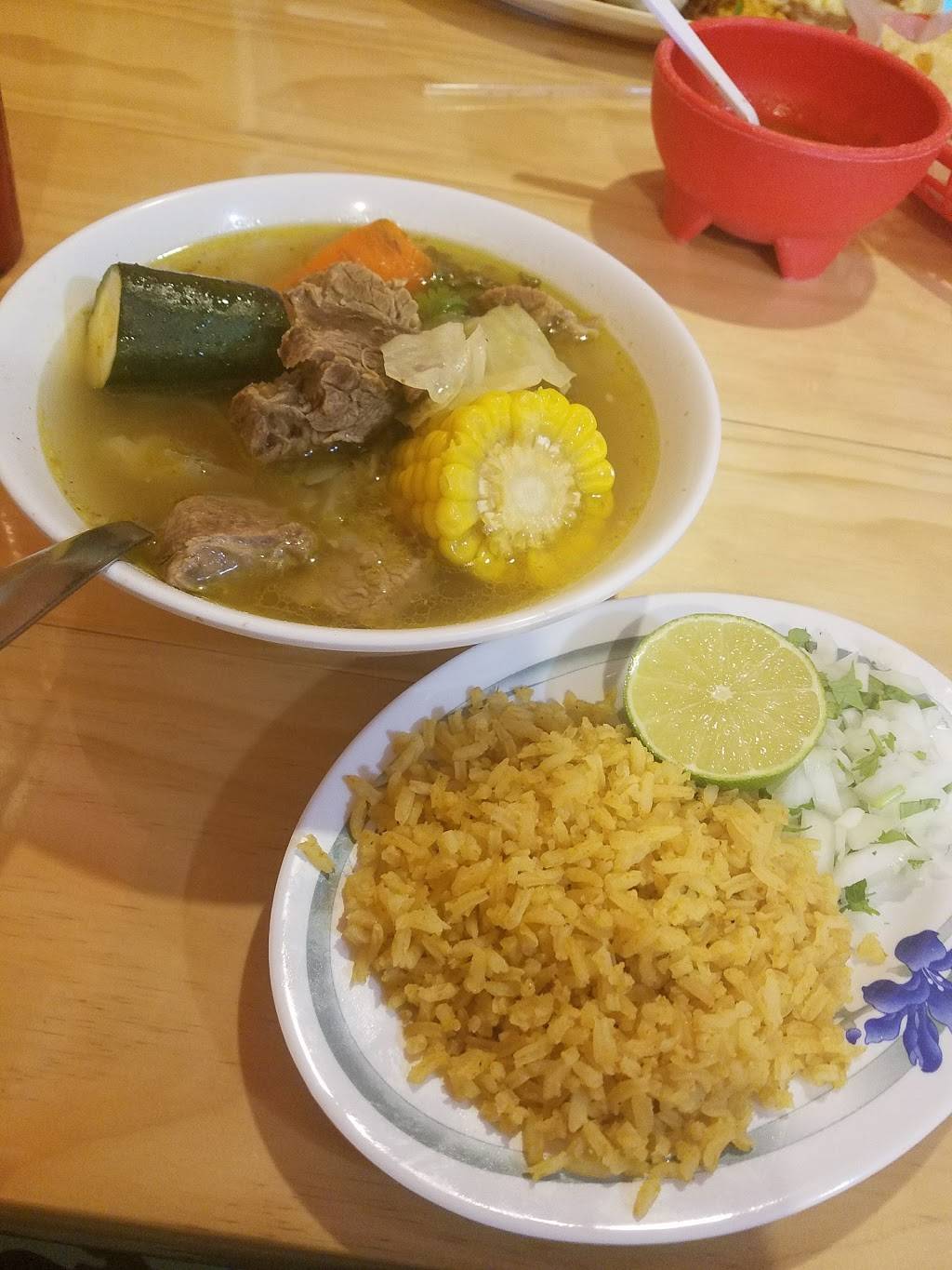 El Tapatito Fast Food | restaurant | 1721 N Broadway, Wichita, KS 67214, USA | 3162671008 OR +1 316-267-1008