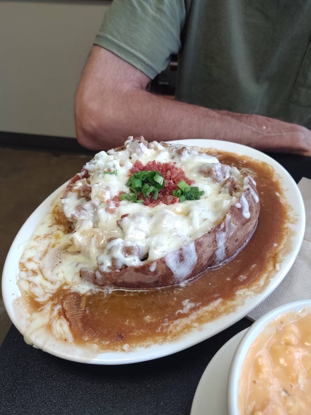 Spectacular Tubers of Denham Springs | restaurant | 240 Range 12 Blvd #114, Denham Springs, LA 70726, USA | 2252434700 OR +1 225-243-4700