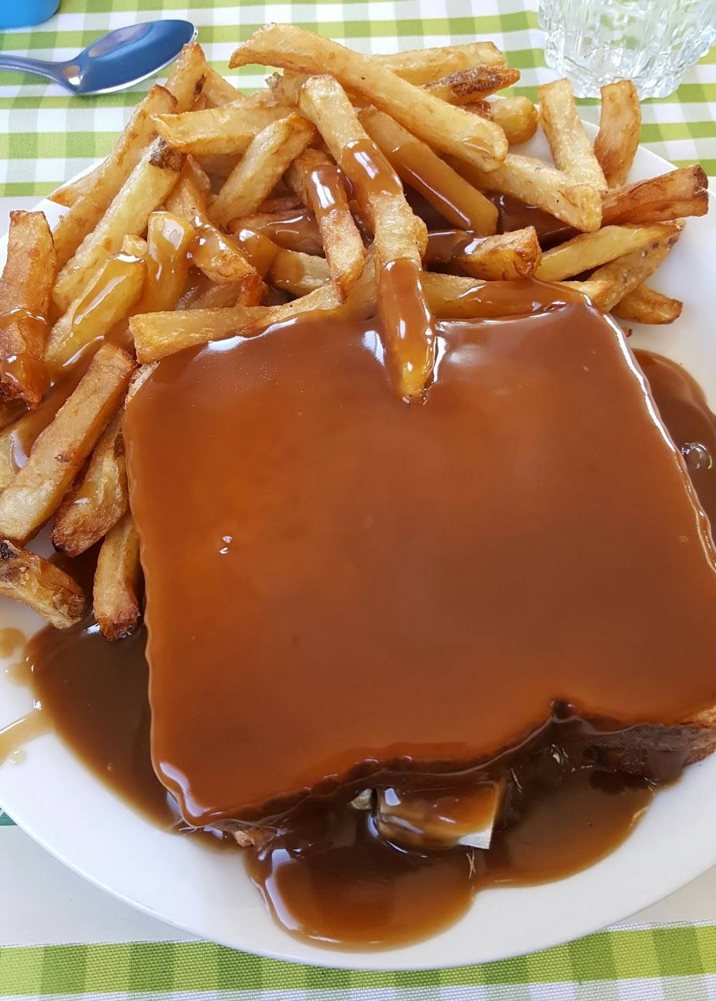 Restaurant Le Ronfleur | restaurant | 177 Chemin de Montréal E, Gatineau, QC J8M 1C8, Canada | 8192815169 OR +1 819-281-5169