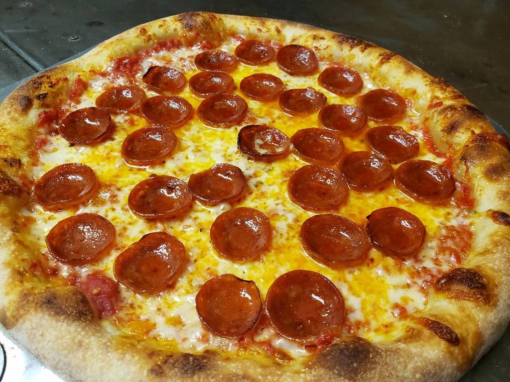 Bull Run Pizza | restaurant | 6035 NE Halsey St, Portland, OR 97213, USA | 9718880301 OR +1 971-888-0301