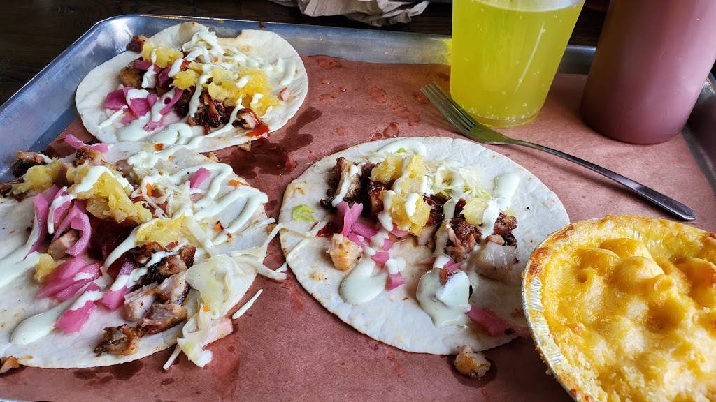 Fire-N-Smoke Wood Fired Kitchen and Frozen Custard | restaurant | 1800 Vaughn Rd, Wood River, IL 62095, USA | 6182518075 OR +1 618-251-8075