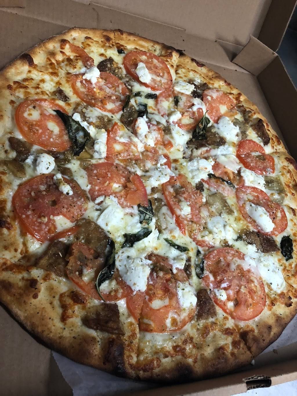 Amato’s Pizza & Pasta | meal takeaway | 391 Durham Rd, Madison, CT 06443, USA | 2034216331 OR +1 203-421-6331