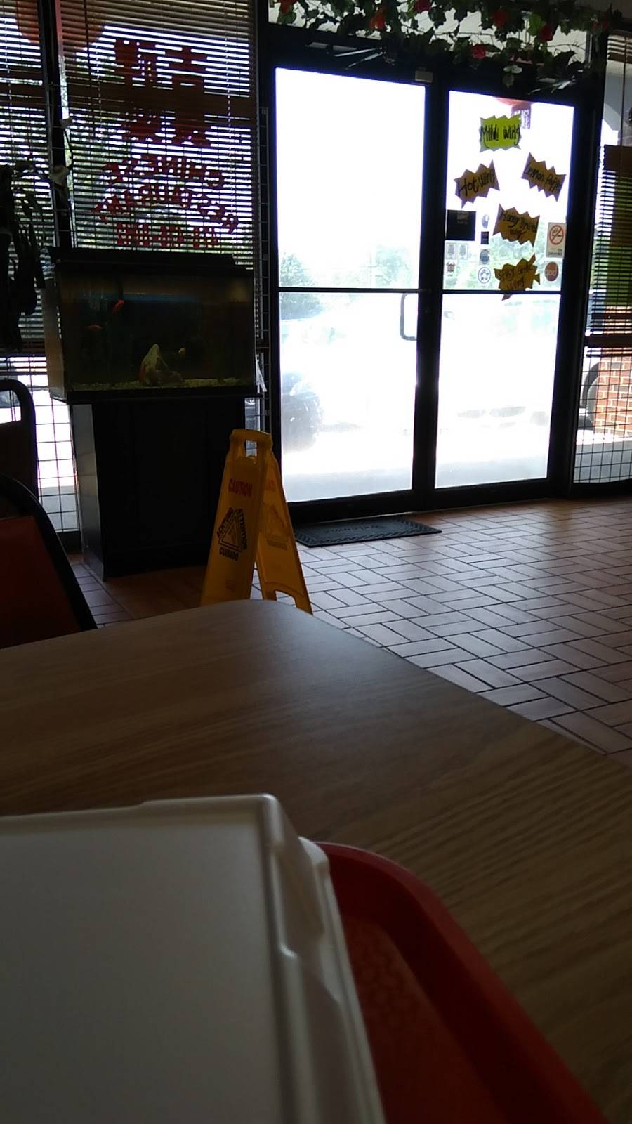 Lucky China | restaurant | 4221 Mercer University Dr # 4, Macon, GA 31204, USA | 4784768012 OR +1 478-476-8012