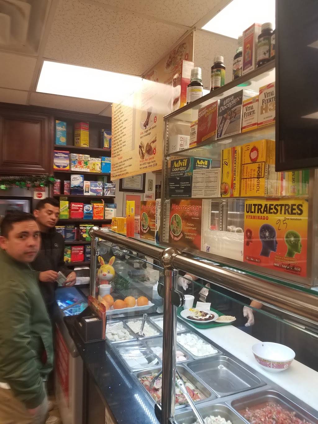 La Familia Deli & Restaurant | restaurant | 312 N Main St, Freeport, NY 11520, USA | 5166889886 OR +1 516-688-9886