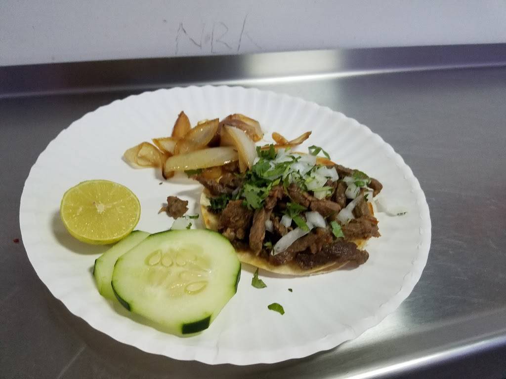 Tacos El Caporal | restaurant | 2875 Ventura Blvd, Oxnard, CA 93036, USA | 8058227664 OR +1 805-822-7664