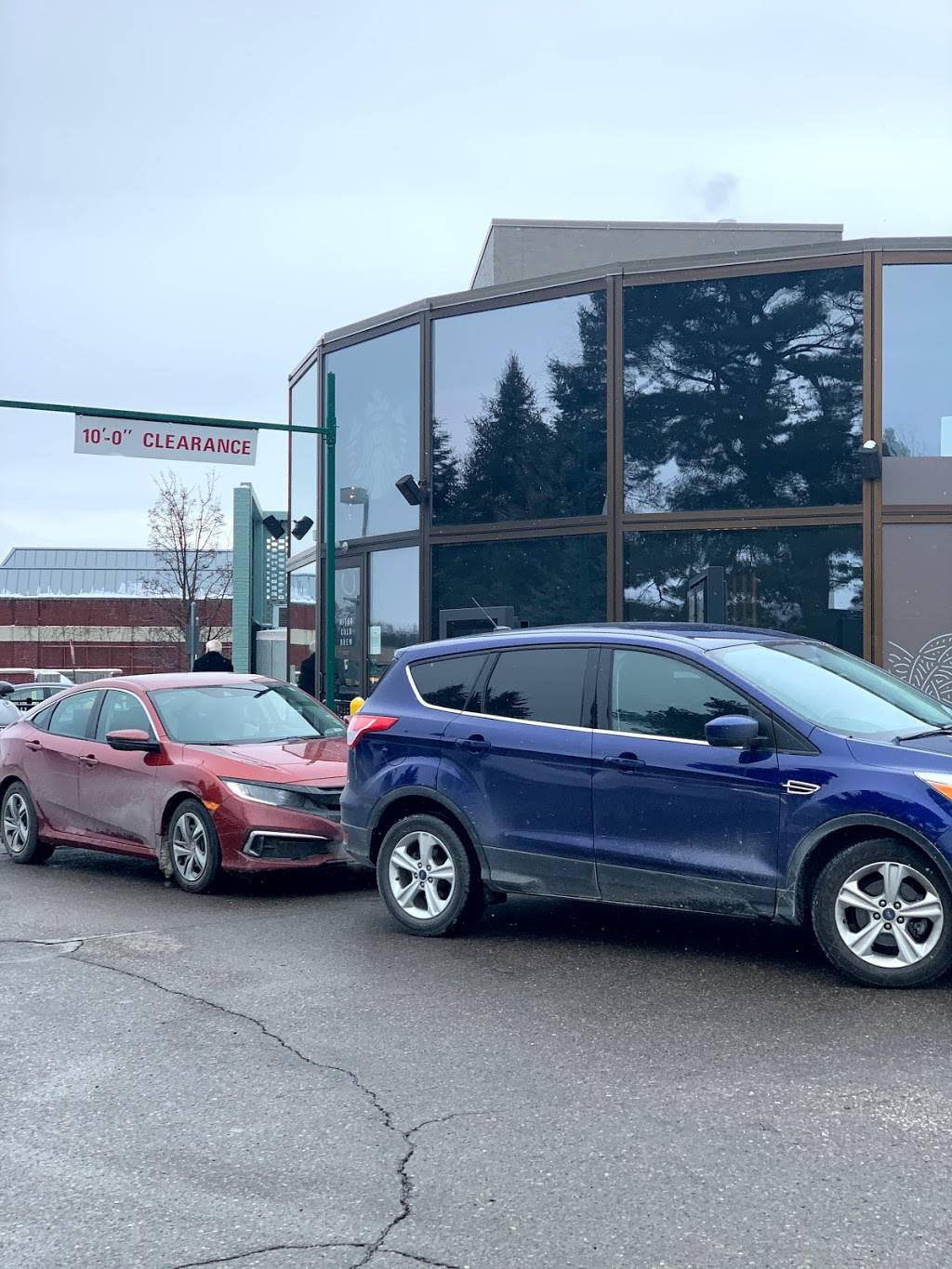 Starbucks | cafe | 6950 N Rochester Rd, Rochester Hills, MI 48306, USA | 2486080138 OR +1 248-608-0138