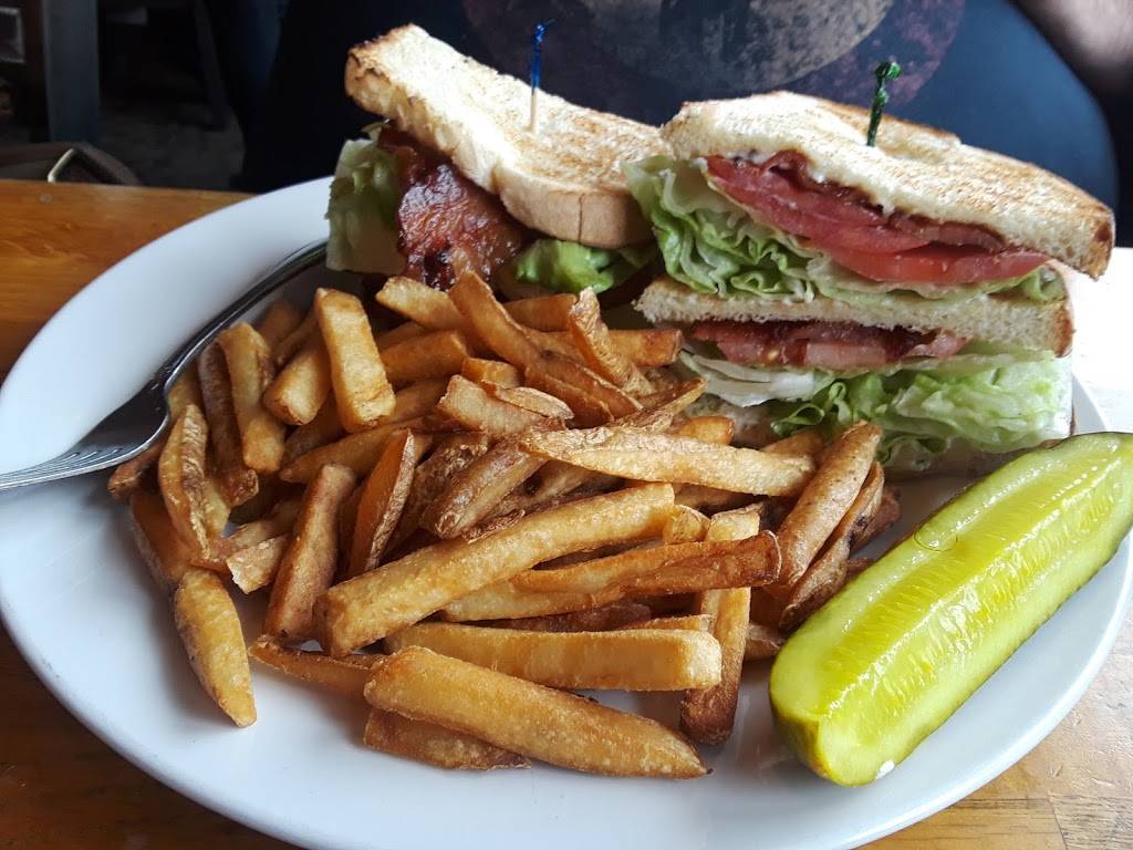 Lobsta Land | restaurant | 84 Causeway St, Gloucester, MA 01930, USA | 9782810415 OR +1 978-281-0415