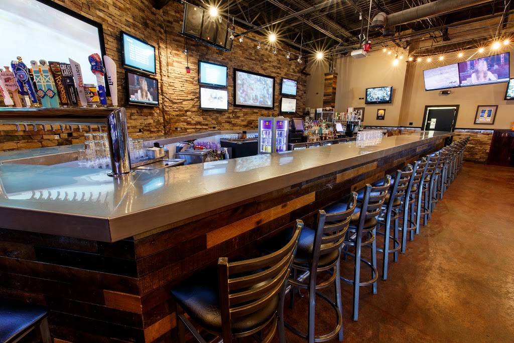 Fire Bar & Grill | night club | 435 Angela Ln, Crystal Lake, IL 60014, USA | 8154593473 OR +1 815-459-3473