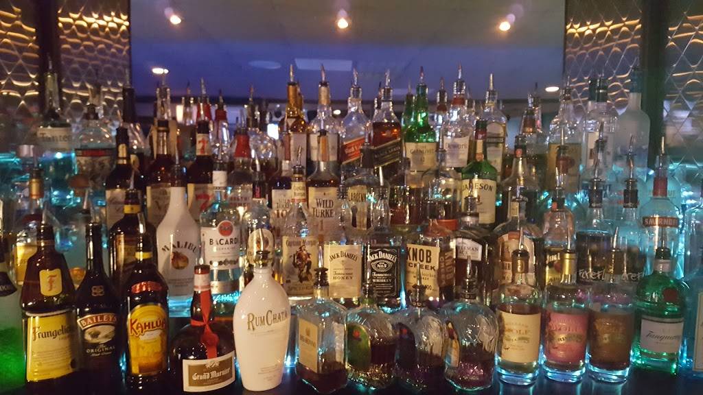 Craft & Barrel | restaurant | 23 Rushmore Dr, Greenville, SC 29615, USA | 8646033493 OR +1 864-603-3493