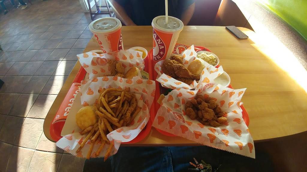 Popeyes Louisiana Kitchen | restaurant | 269 Queen St E, Brampton, ON L6W 2C2, Canada | 9054552400 OR +1 905-455-2400