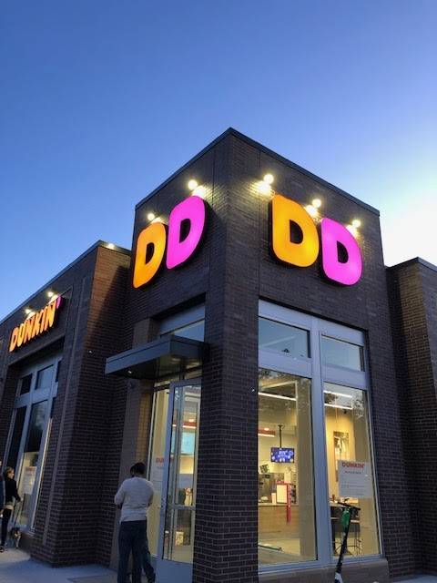 Dunkin | bakery | 143 Snelling Ave N, St Paul, MN 55104, USA | 6512078595 OR +1 651-207-8595