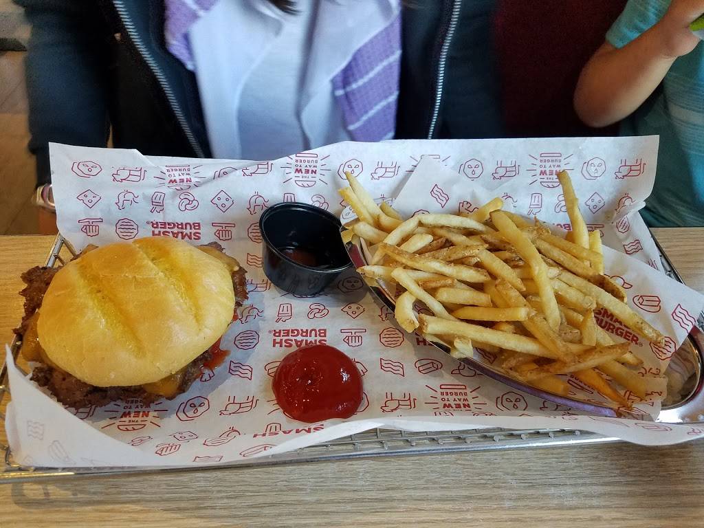 Smashburger | restaurant | 448 Mamaroneck Ave, Mamaroneck, NY 10543, USA | 9147773370 OR +1 914-777-3370