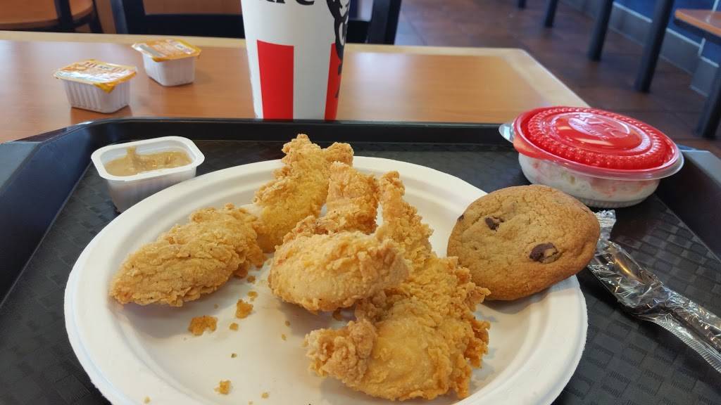 KFC | restaurant | 2040 E Whitmore Ave, Ceres, CA 95307, USA | 2095387626 OR +1 209-538-7626