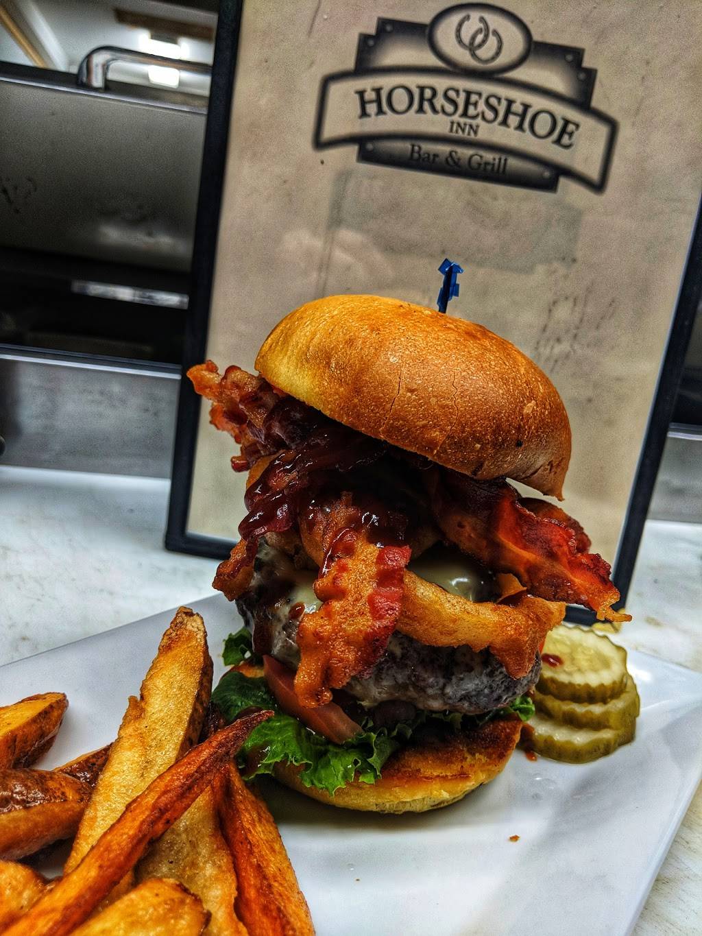 Horseshoe Inn Bar & Grill | restaurant | 9 Gridley St, Saratoga Springs, NY 12866, USA | 5188868086 OR +1 518-886-8086