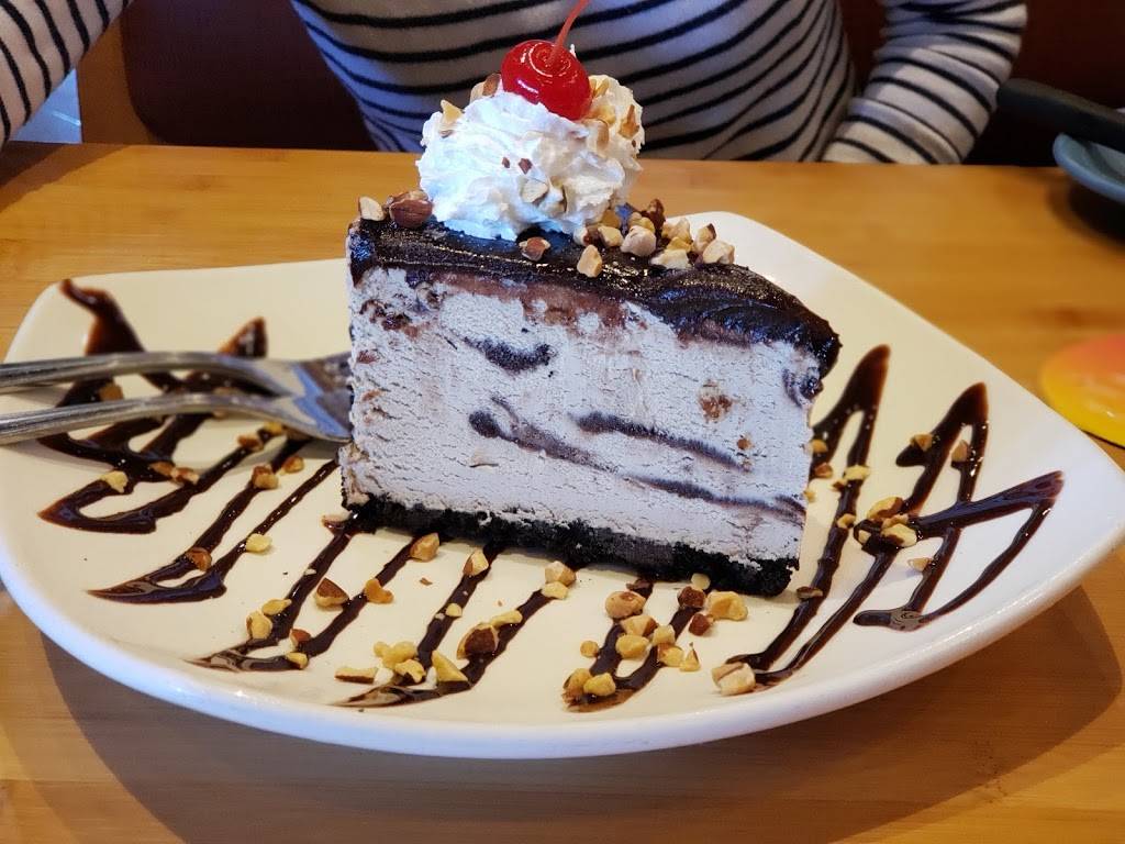 Islands Restaurant Mission Valley | restaurant | 2441 Fenton Pkwy, San Diego, CA 92108, USA | 6196402727 OR +1 619-640-2727