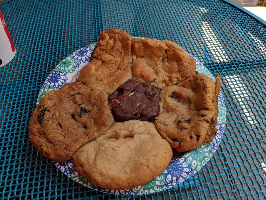Mt Lemmon Cookie Cabin | bakery | 12781 N Sabino Canyon Park, Mt Lemmon, AZ 85619, USA | 5205761010 OR +1 520-576-1010