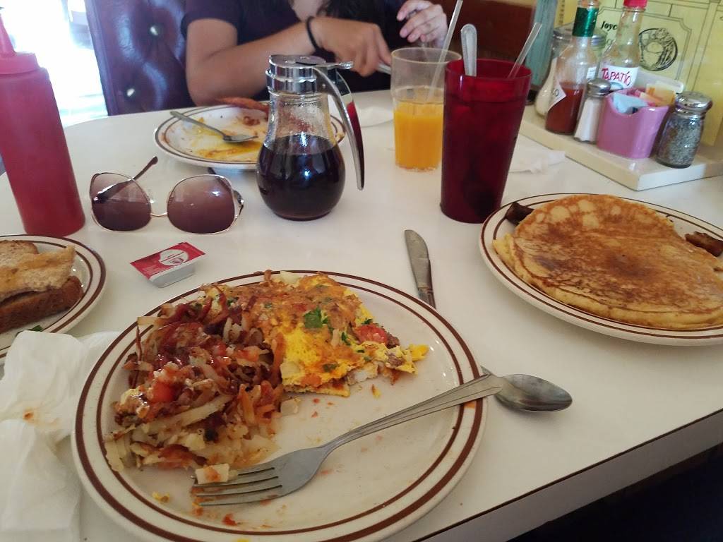 Joyces Coffee Shop & Restaurant | cafe | 8826 Reseda Blvd, Northridge, CA 91324, USA | 8188858818 OR +1 818-885-8818