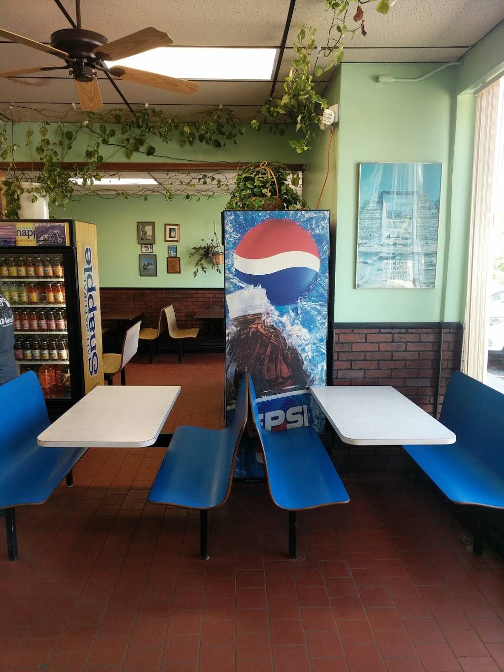 Steves House of Pizza | restaurant | 30 Shawsheen Ave # 12, Bedford, MA 01730, USA | 7812752419 OR +1 781-275-2419