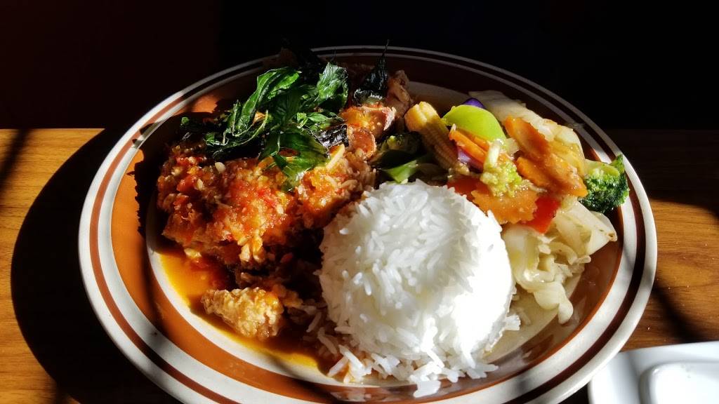 Pho O-sha Thai-Vietnamese Restaurant | restaurant | 356 Arsenal St, Watertown, MA 02472, USA | 6179262222 OR +1 617-926-2222