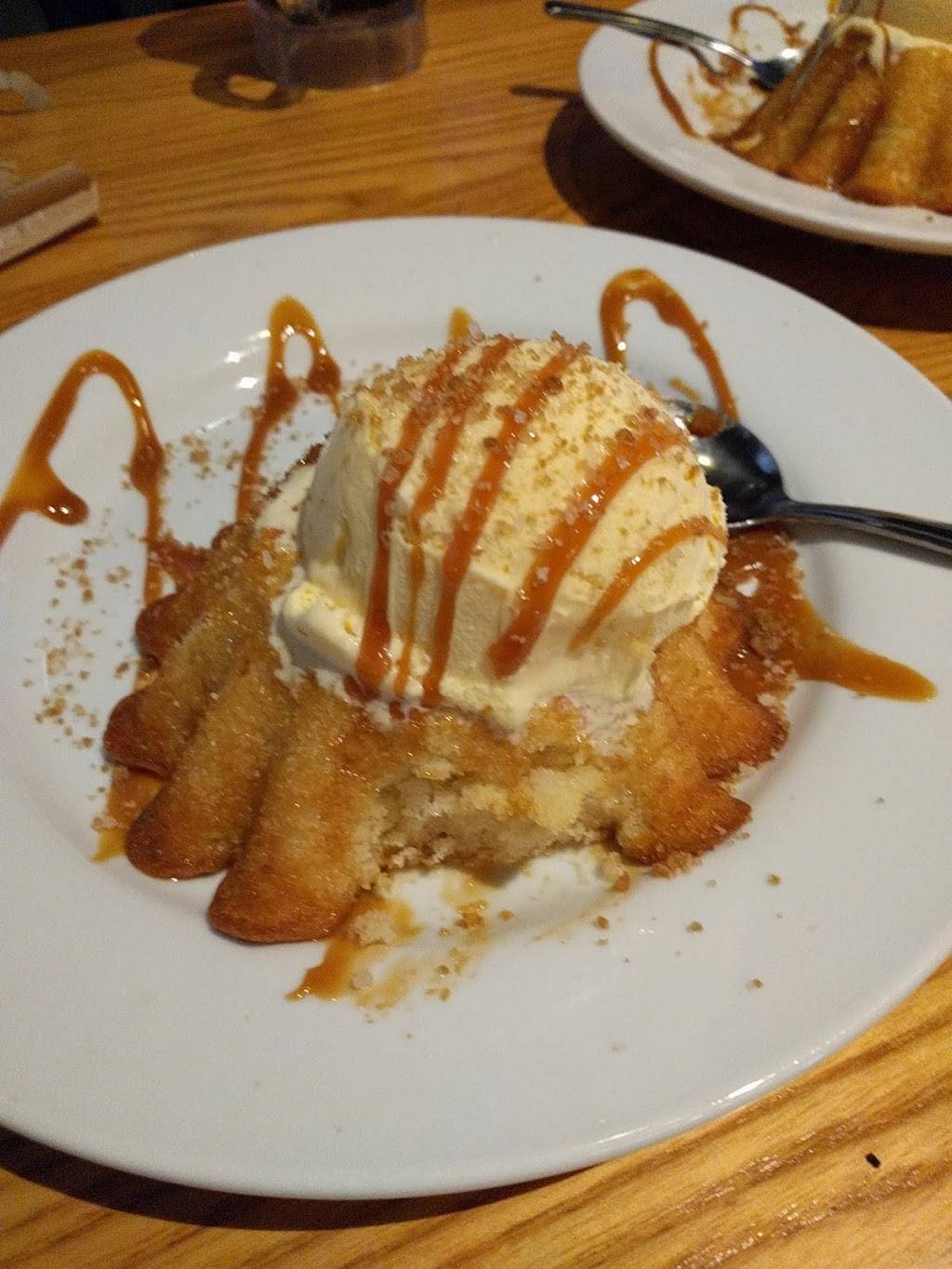 Chilis | meal takeaway | 901 West End Pointe Dr, Yukon, OK 73099, USA | 4053503796 OR +1 405-350-3796