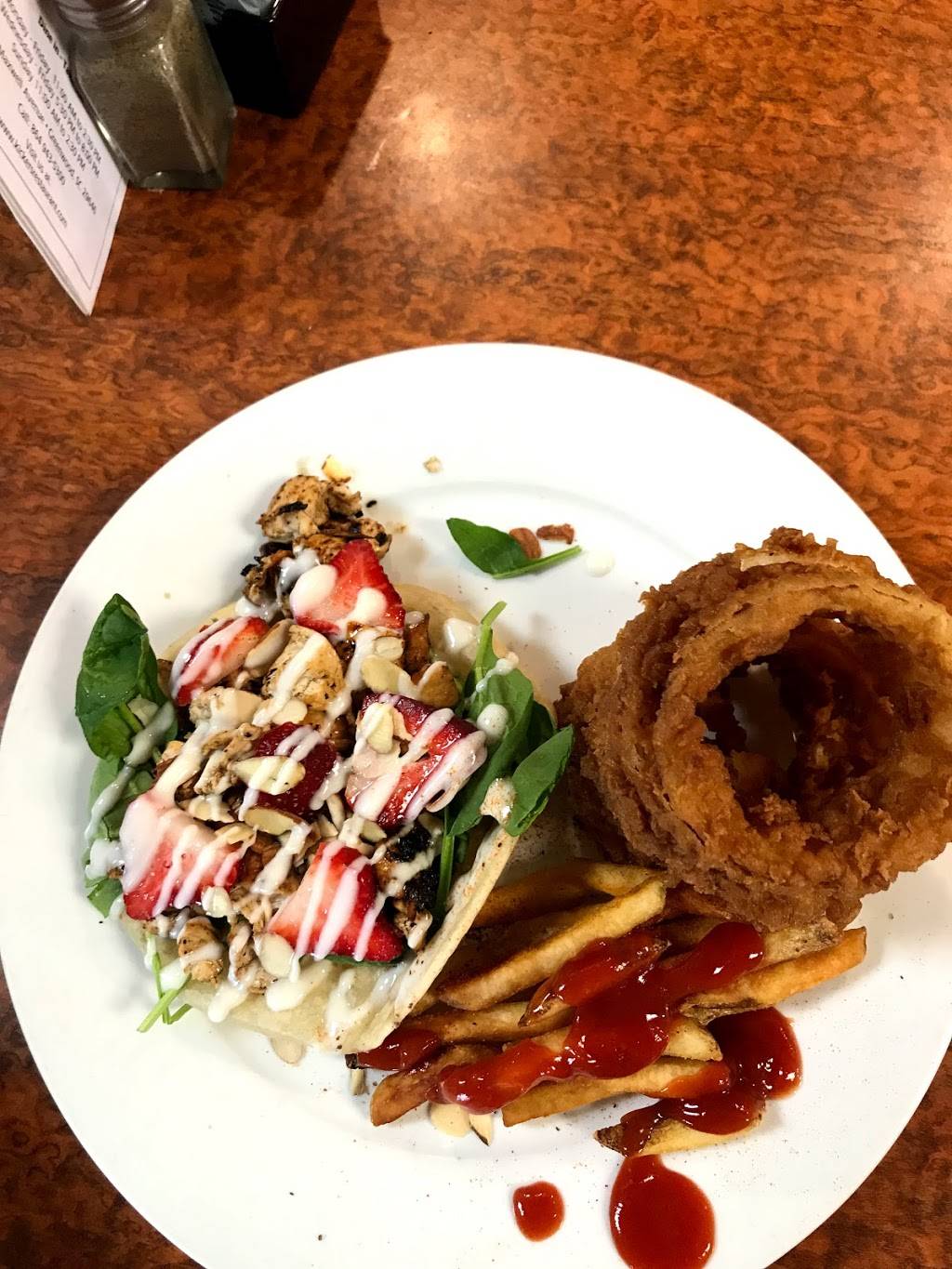 Kickers Takeout | restaurant | 301 Edgefield St, Greenwood, SC 29646, USA | 8649435300 OR +1 864-943-5300