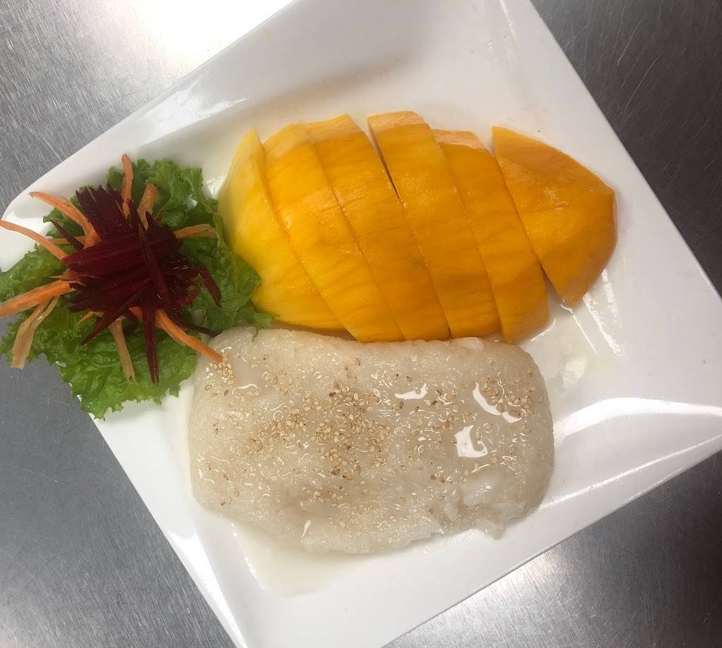 Thanaree Thai Kitchen | restaurant | 1902 Newbridge Rd, North Bellmore, NY 11710, USA | 5169001228 OR +1 516-900-1228