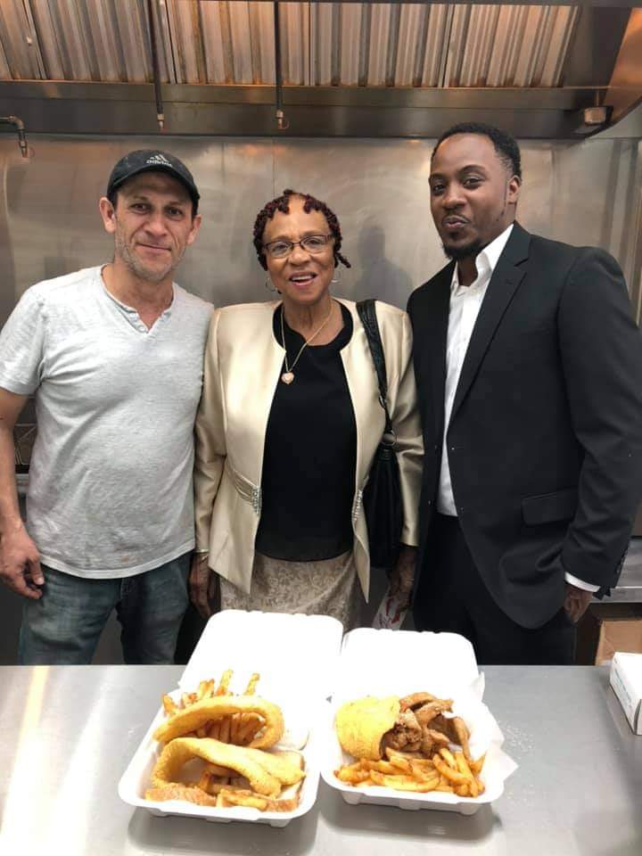 Hooks Fish & Chicken | restaurant | 4756 Broad St, Sumter, SC 29154, USA | 8034944665 OR +1 803-494-4665