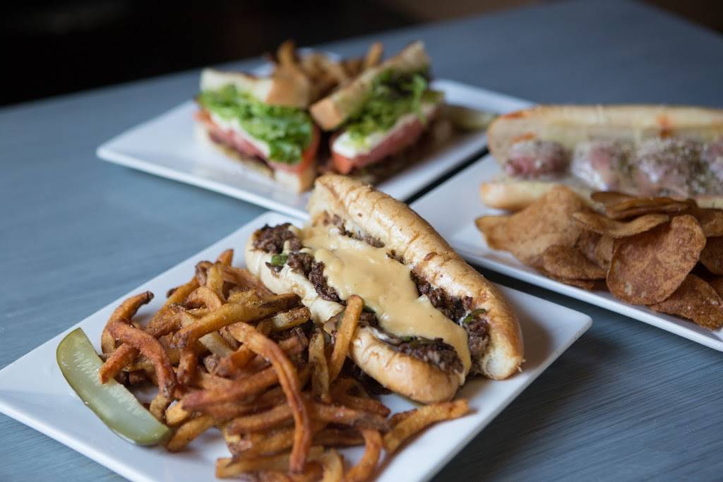 Clutch Kitchen & Pour House | restaurant | 601 S Cedar St, Charlotte, NC 28202, USA | 7043757566 OR +1 704-375-7566