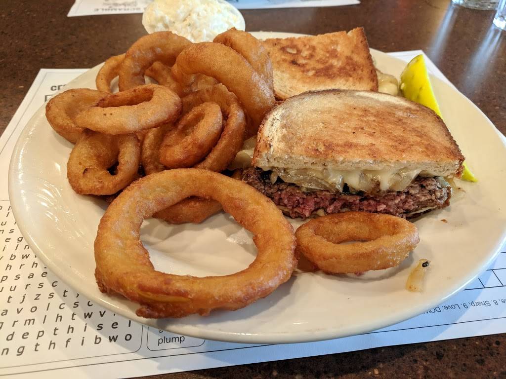 Plaza Diner Restaurant | restaurant | 737 Bridgeport Ave, Shelton, CT 06484, USA | 2039255910 OR +1 203-925-5910