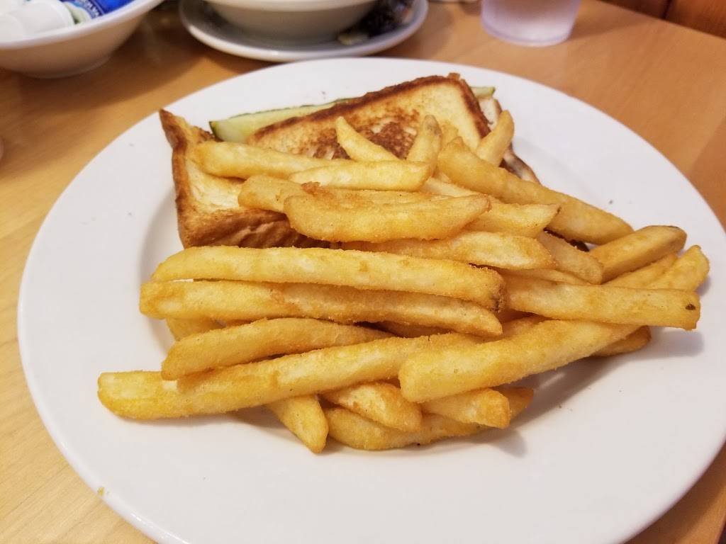 Chippewa Family Restaurant | restaurant | 1701 Kennedy Rd, Chippewa Falls, WI 54729, USA | 7157234751 OR +1 715-723-4751