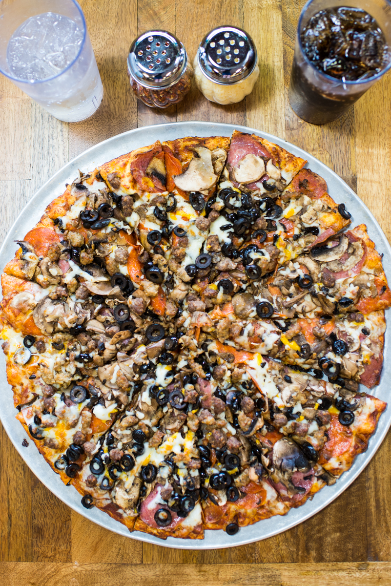 Abbys Legendary Pizza | meal takeaway | 825 E Pine St, Central Point, OR 97502, USA | 5416641124 OR +1 541-664-1124