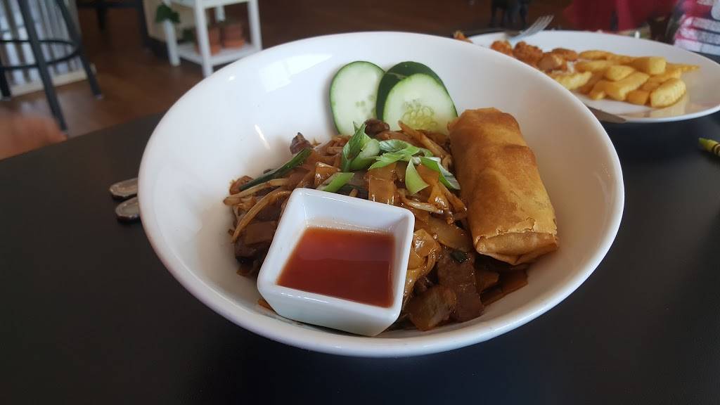 Yellow Ginger Asian Kitchen | restaurant | 2100 Poinsett Hwy, Greenville, SC 29609, USA | 8646057551 OR +1 864-605-7551