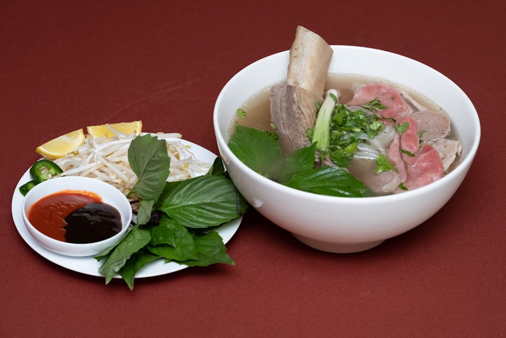 Best Pho | restaurant | 1377 Forest Park Cir # 102, Lafayette, CO 80026, USA | 3039549247 OR +1 303-954-9247