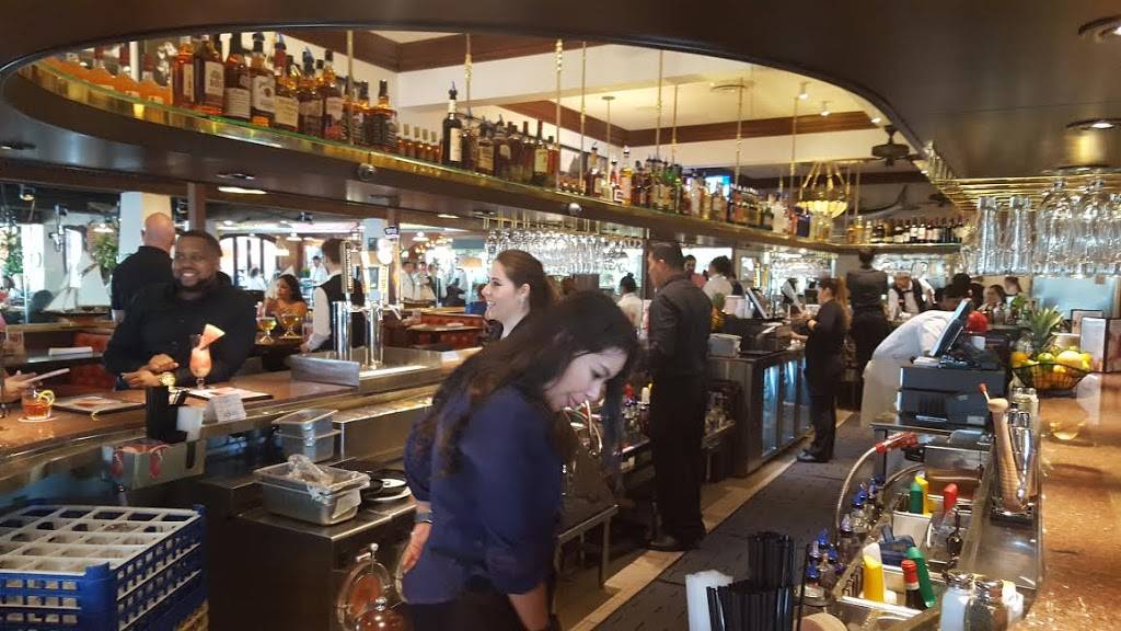 Pappadeaux Seafood Kitchen | restaurant | 15715 I-10 West, San Antonio, TX 78257, USA | 2106411171 OR +1 210-641-1171