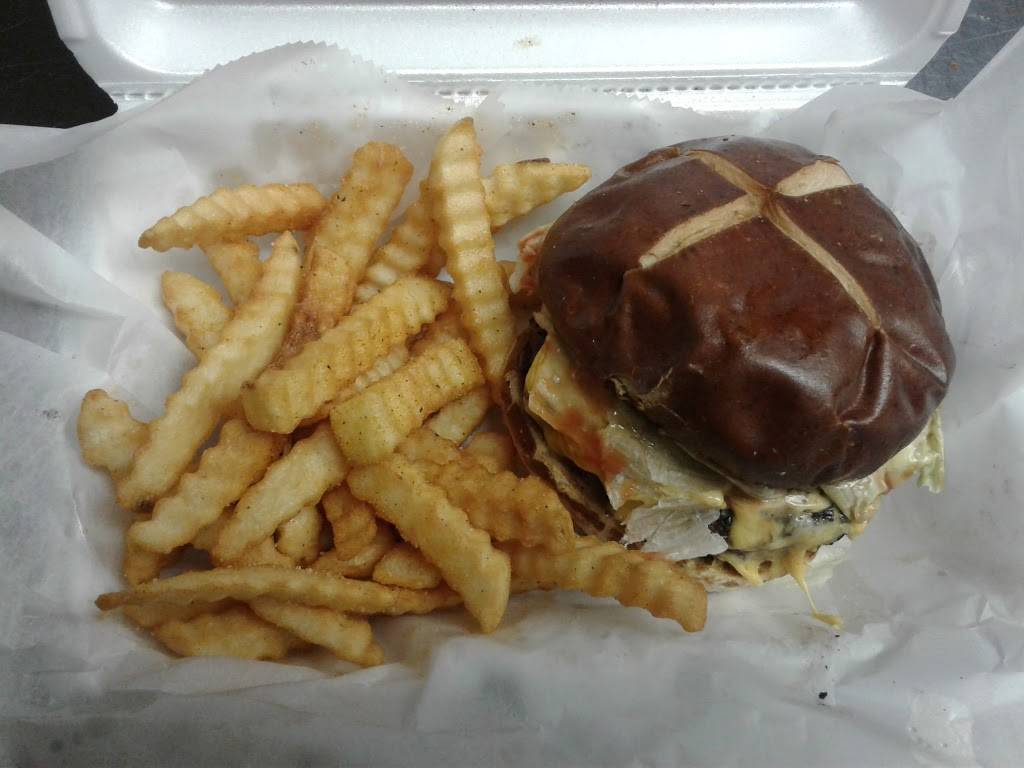 Honey Bays BBQ | restaurant | 1726 Belvidere St, Waukegan, IL 60085, USA | 8472444711 OR +1 847-244-4711