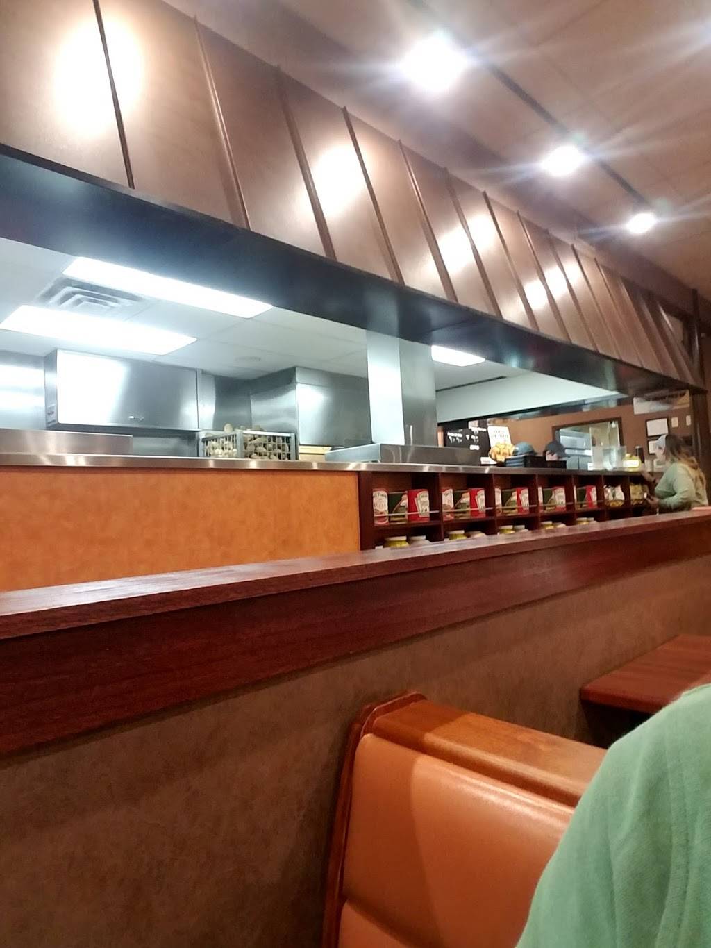 Penn Station East Coast Subs | meal takeaway | 2202 S Bend Ave, South Bend, IN 46635, USA | 5748552432 OR +1 574-855-2432