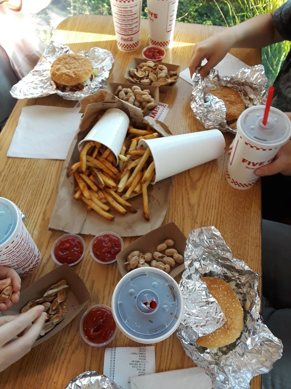 Five Guys | meal takeaway | 310 NE 78th St, Vancouver, WA 98665, USA | 3605742810 OR +1 360-574-2810
