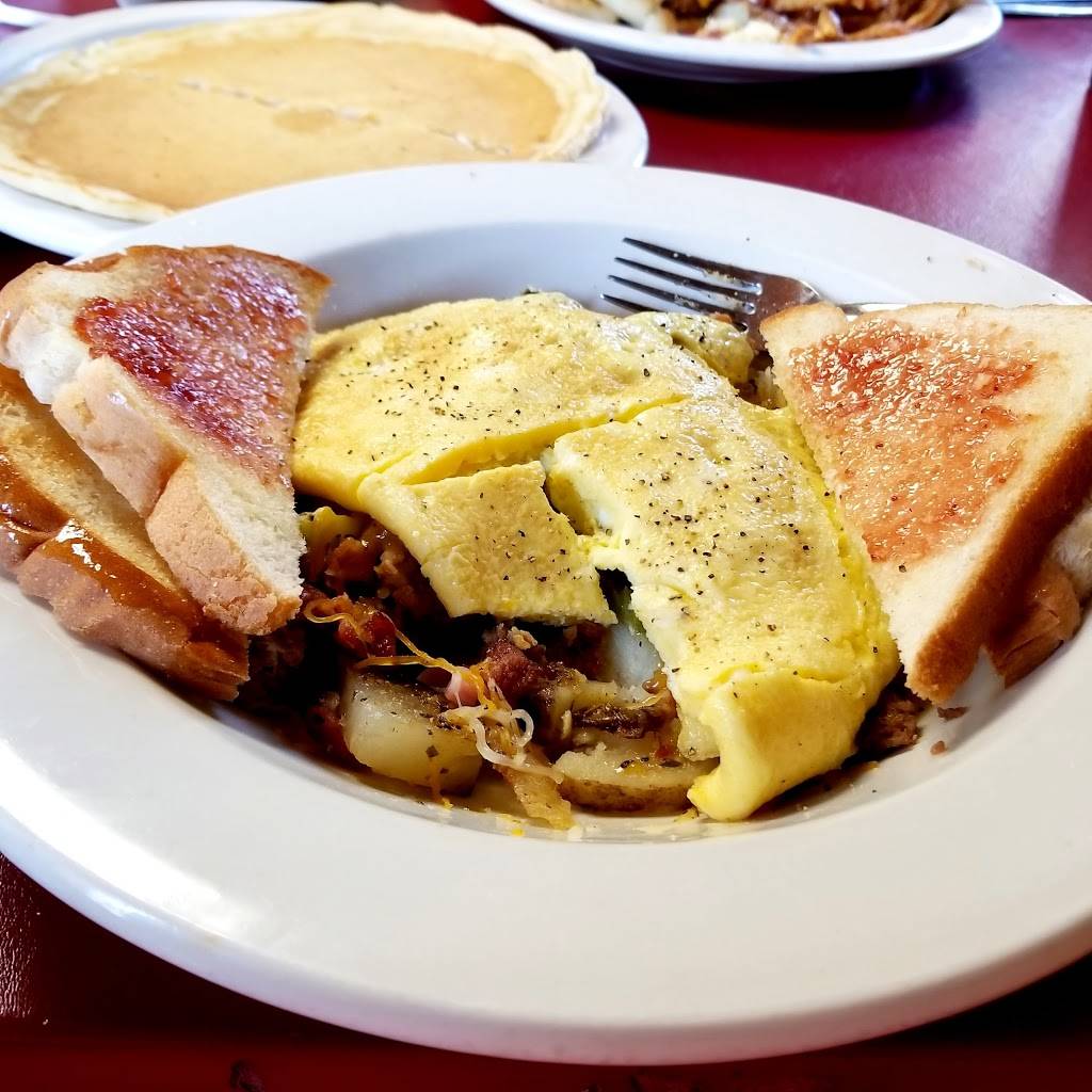 The Hungry Moose & Drunken Moose Lounge | restaurant | 4808 W Farmington Rd, Peoria, IL 61604, USA | 3092131407 OR +1 309-213-1407