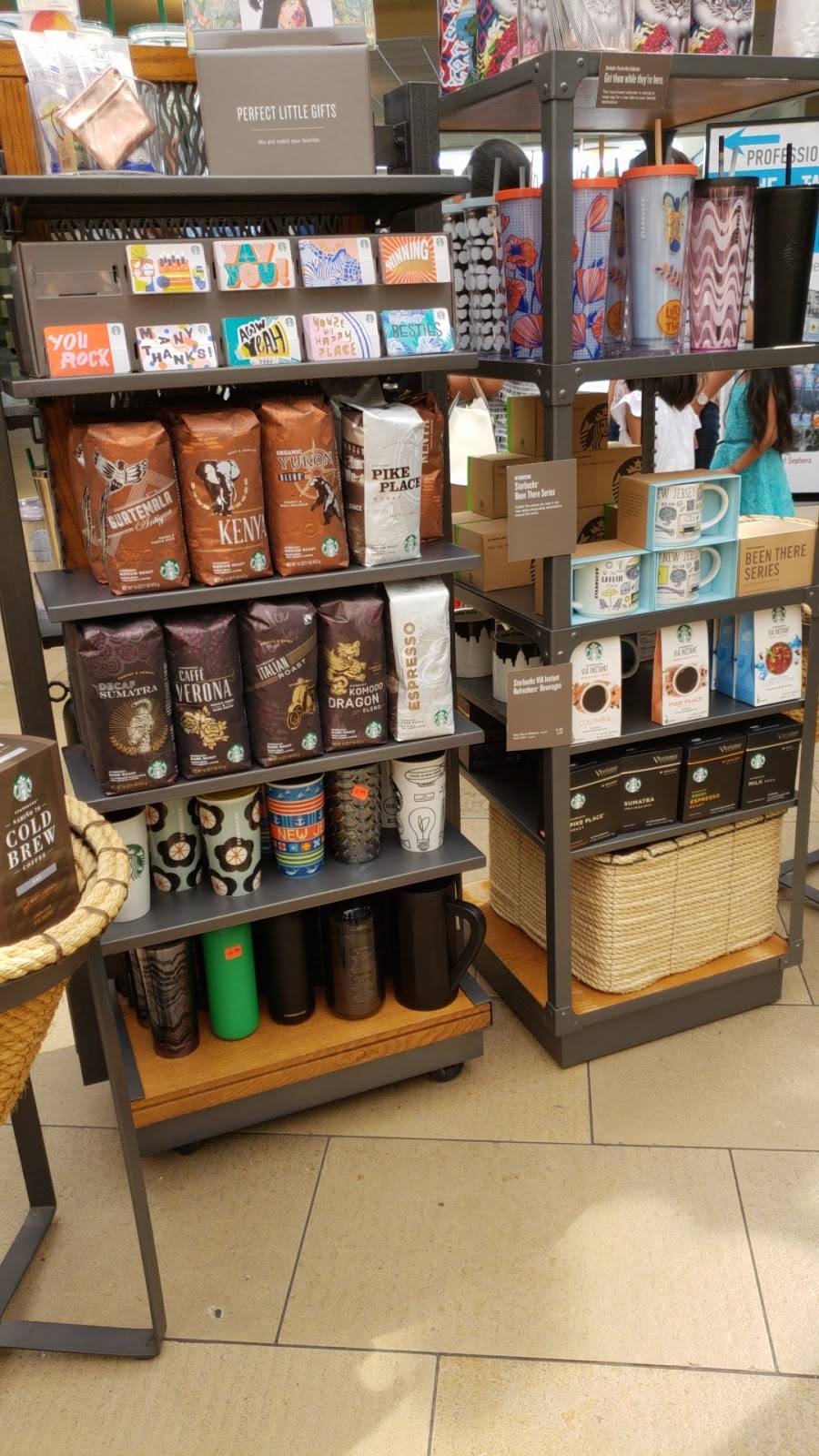 Starbucks | cafe | 700 Paramus Park, Paramus, NJ 07652, USA | 2012616318 OR +1 201-261-6318