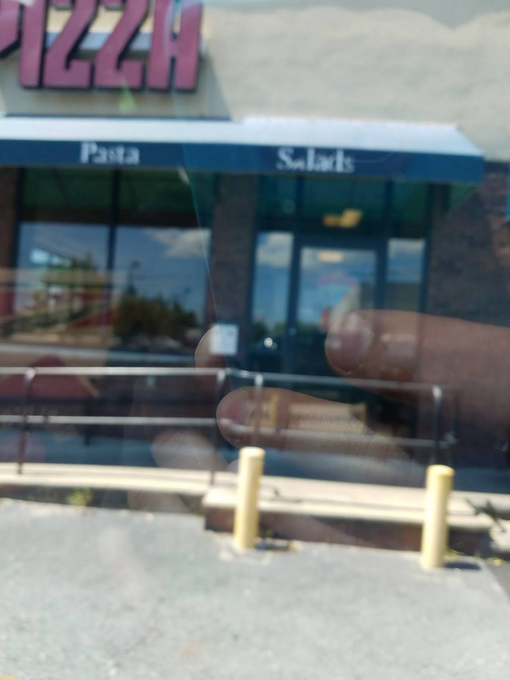 Boston Pizza & Seafood | meal delivery | 210 Tucker St, Fall River, MA 02721, USA | 5086757459 OR +1 508-675-7459