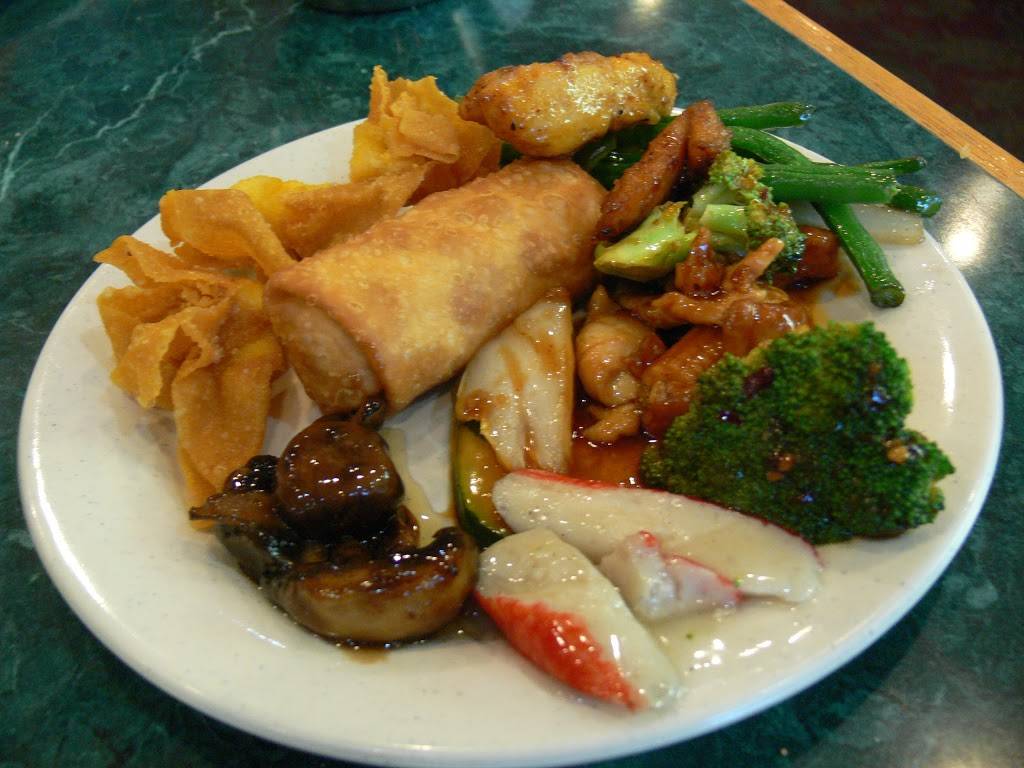 Grand Buffet | restaurant | 4400 W Elm St, McHenry, IL 60050, USA | 8153633888 OR +1 815-363-3888