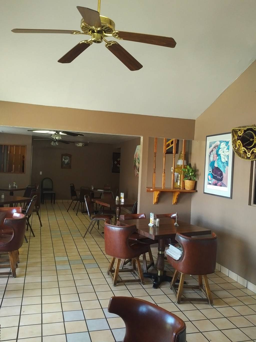 El Patio Restaurant | restaurant | 575 Broadway Ave, Hamilton City, CA 95951, USA | 5308260540 OR +1 530-826-0540